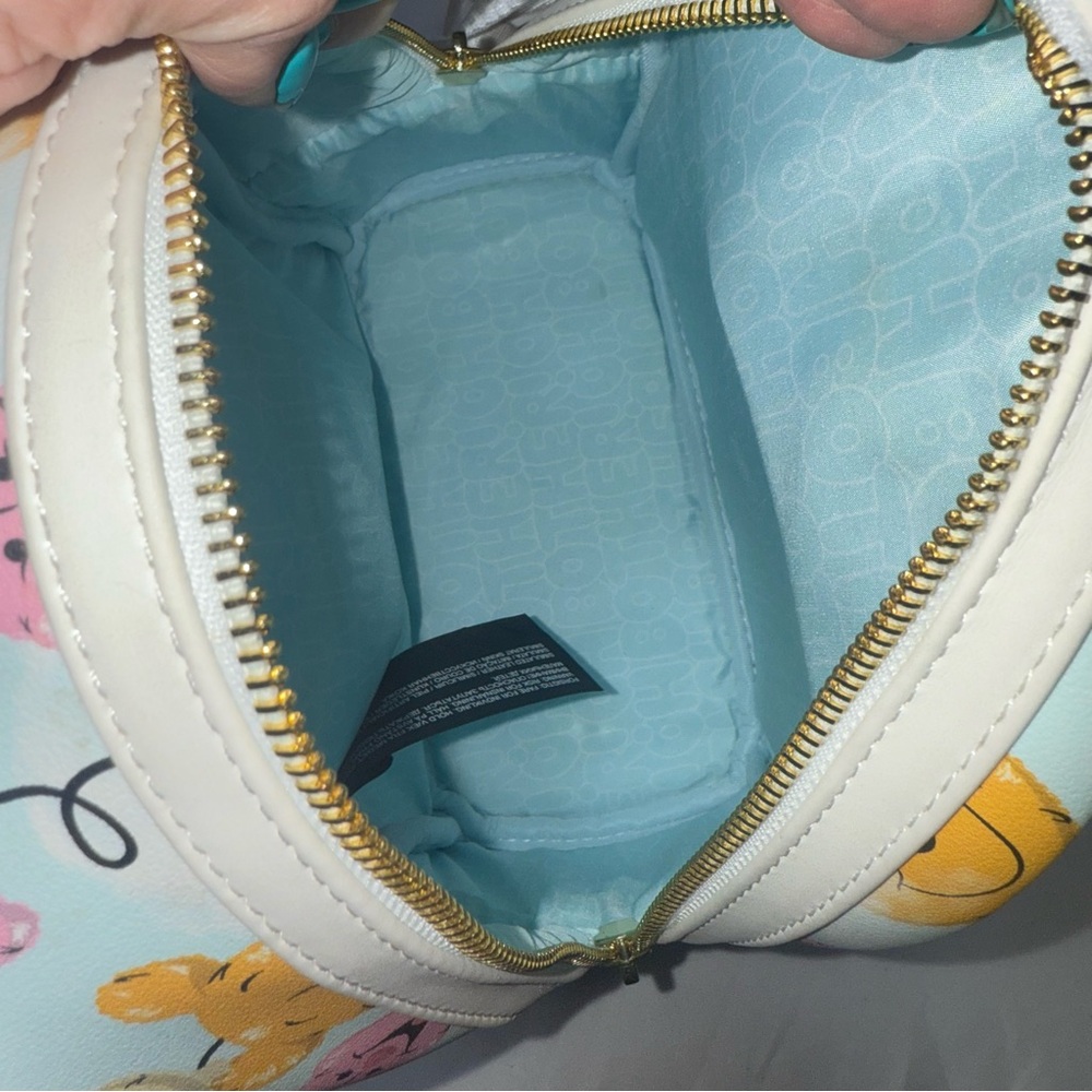 Loungefly Disney mini Backpack - Light Blue with Winnie the Pooh Characters - Picture 5 of 6